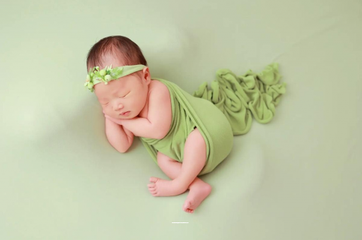 山西宝宝拍嗝吐奶 山西宝宝拍嗝吐奶